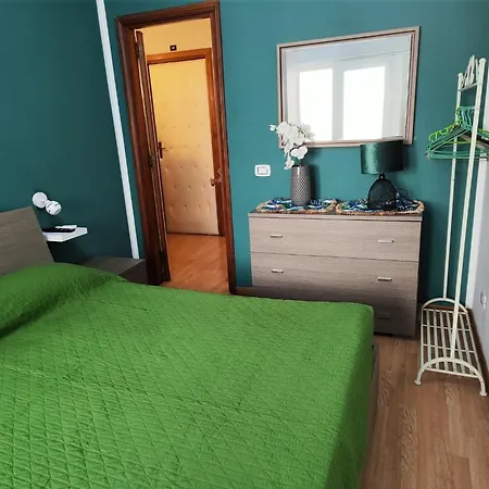 بيت ضيافة Medea Centro 3*